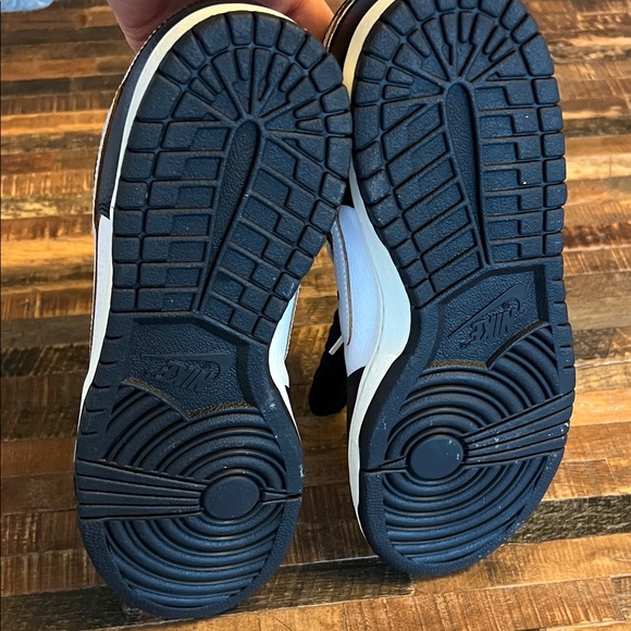 New Nike SB Dunk Low HUF San Francisco  sneaker in black & white & orange - Picture 7 of 9